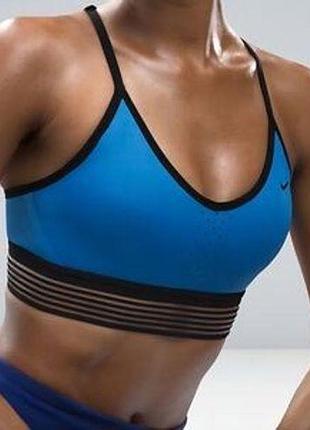 Спортивный топ nike размер s-m