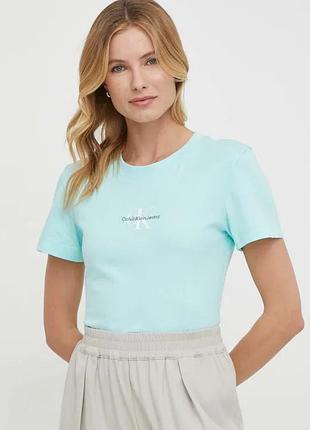 Женская футболка calvin klein голубая футболка кельвин кляйн из хлопка голубая футболка с логотипом для женщин m