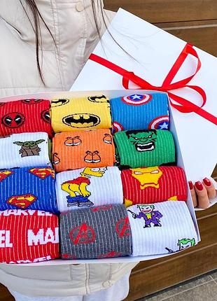 Подарунковий бокс чоловічих шкарпеток на 12 пар 40-45 р "marvel"