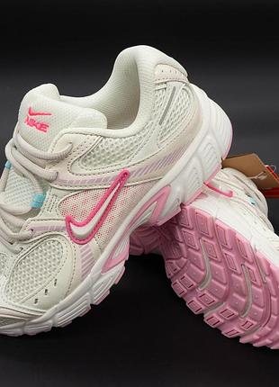 Бело-розовые женские кроссовки nike v5 rnr 38. размеры в наличии: 36, 37, 38, 39, 40.