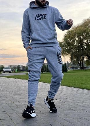 Чоловічий спортивний костюм nike сірий