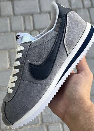 Кроссовки nike cortez: брендовий стиль c ценой на 40% ниже. дефекты на фото. (37й)