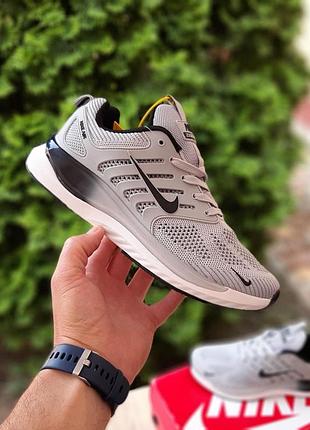 Чоловічі літні кросівки nike zoom winflo світло сірі з чорним кросівки найк зум вінфло наскрізна сітка