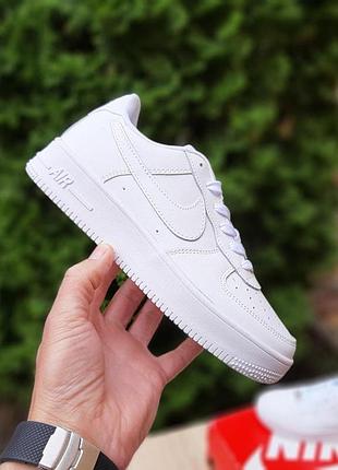 Жіночі шкіряні кросівки nike air force 1 low '07 білі на білій літні кросівки найк аір форс