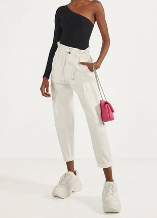 Bershka топ на одно плечо