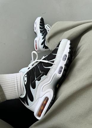 Кроссовки nike air max plus комбинированные черно-белые 43