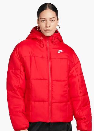 Urbanshop com ua пуховик женский nike sportswear essential therma fit classic puffer university red fb7672-677 размеры запитуйте
