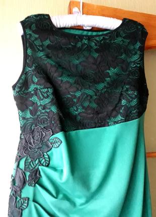 Шикарне плаття зеленого кольору