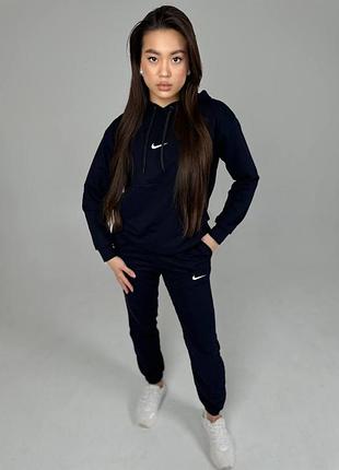 Жіночий спортивний костюм nike колір темно-синій 48