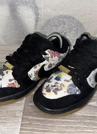 Кроссовки nike supreme