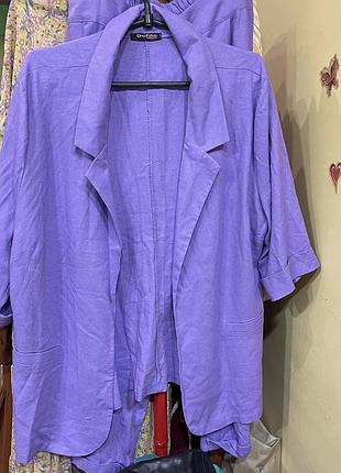 Продам жіночий лляний брючний костюм.