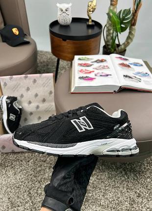Жіночі кросівки new balance 1906r black white