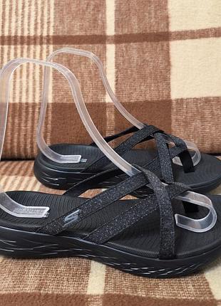 Жіночі тапки шльопанці skechers
