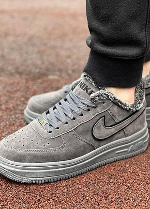 Зимние мужские кроссовки nike air force серые замшевые с мехом, кроссовки найк аир форс зима утепленные стильные повседневные 44