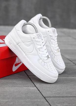 Осінні чоловічі кросівки nike air force білі шкіряні весняні, кросівки найк аір форс осінь демісезонні шкіра 40