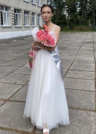 Випускна сукня, колір айворі, нова