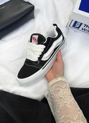 Кросівки жіночі vans knu skool