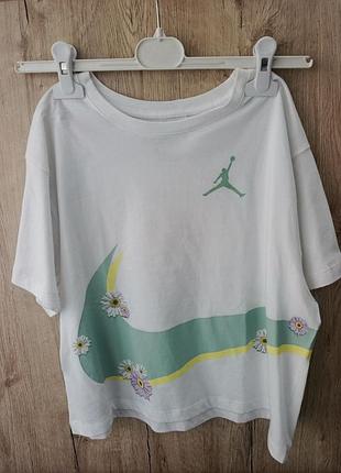 Белая футболка jordan