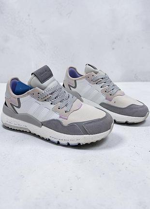 Женские кроссовки adidas nite jogger серые с фиолетовым