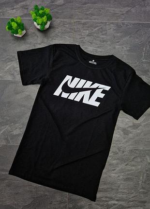 Мужская футболка nike черного цвета
