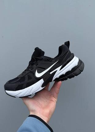 Nike v2k run | black / white | cushlon | retro runner