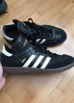 Кроссовки adidas samba на размер 44.