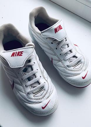 Бутси nike оригінальні 29,5 розмір 29-30 вінтажні