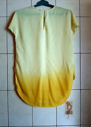 Легчайшая желтая блузка из вискозы с градиентом с удлиненной спинкой2 фото