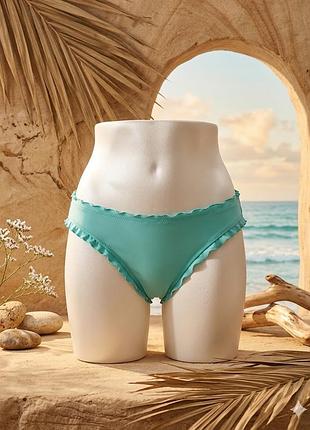 Низ от купальника бренда 
" hollister", m.