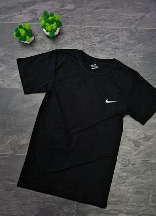Мужская футболка nike черного цвета