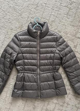 Легкий пуховик massimo dutti m 38