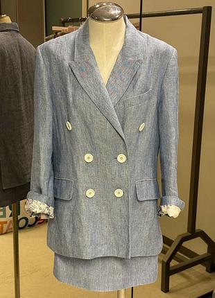 Костюм від українського бренду the coat