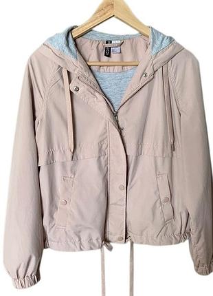 Укороченная куртка-ветровка с капюшоном h&amp;m hooded jacket в пристально розовом цвете dusty pink размер l