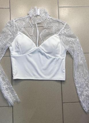 Вишукана жіноча укорочена сексуальна біла блуза з мереживом  розмір s1 фото