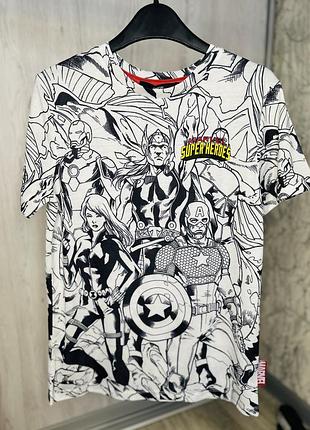 Стильна футболка для хлопчика marvel
