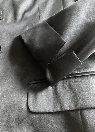Піджак довгий жакет чорний із відливом на потайній застібці