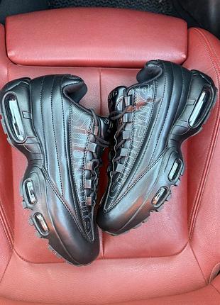 Nike air max 95 x supreme all black