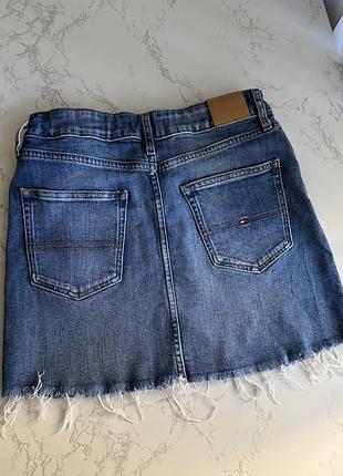 Джинсова міні спідниця tommy hilfiger оригінал юбка xs s коротка синя брендова міні-спідниця томмі хілфігер денім