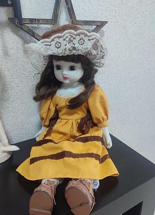 Фарфоровая кукла madam alexander dolls