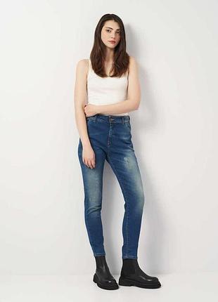 Джинсы женские синие benetton 4wi957353*50 размер 26
