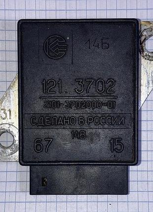 Реле зарядки регулятор ваз 2101 2102 2103 2104 2105 2106 2107 2121 нива таврия заз 1102 1103 москвич 121.3702