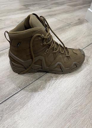 Продам взуття lowa zephyr coyote