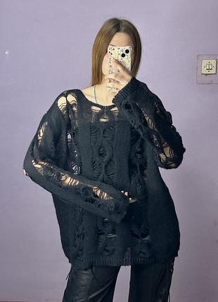 Светр з рваностями 3