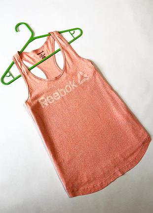 Майка reebok
 размер: s
 состояние: 5/5 (идеальный)
 цена: 270 грн
оригинальная майка reebok в отличном состоянии. без пятен, затяжек и других дефектов.