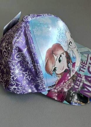 Кепка disney.