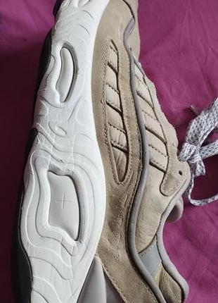 Чоловічі кросівки моделі adidas oznova originals (код товару gy1550)