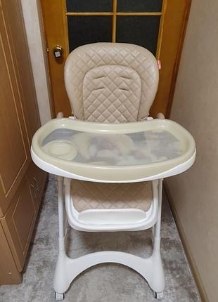 Продам столик для кормления carrello caramel