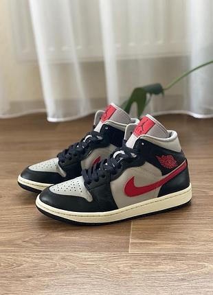 Кроссовки nike air jordan air 1 mid размер 39