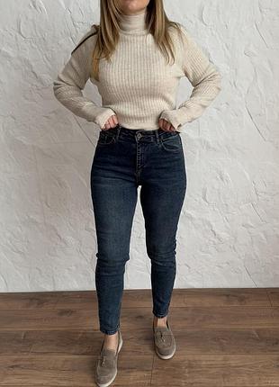 Женские джинсы mom fit lovest, синий цвет 30