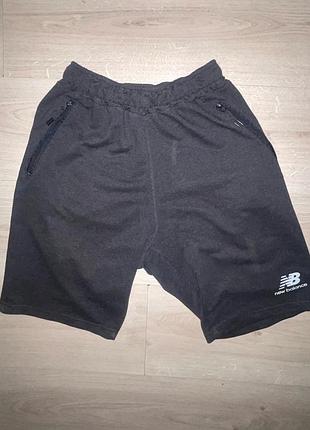 Шорти сірі new balance
